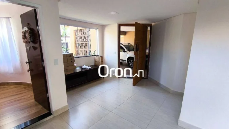 Imagem Sobrado à venda, 447 m² por R$ 1.650.000,00 - Setor Jaó - Goiânia/GO