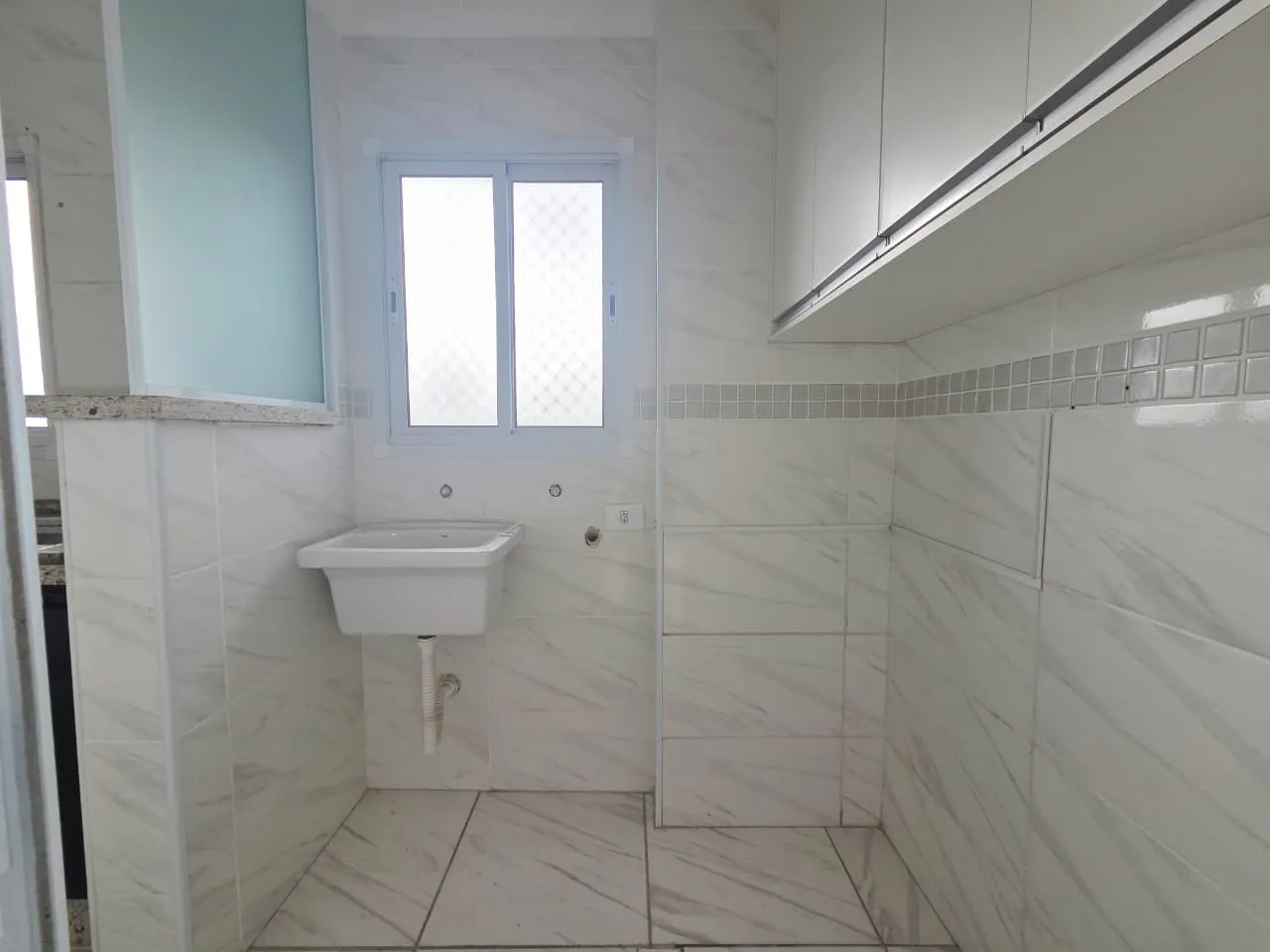 Imagem Apartamento para Venda em Praia Grande, Guilhermina, 2 dormitórios, 2 suítes, 1 banheiro, 1 vaga