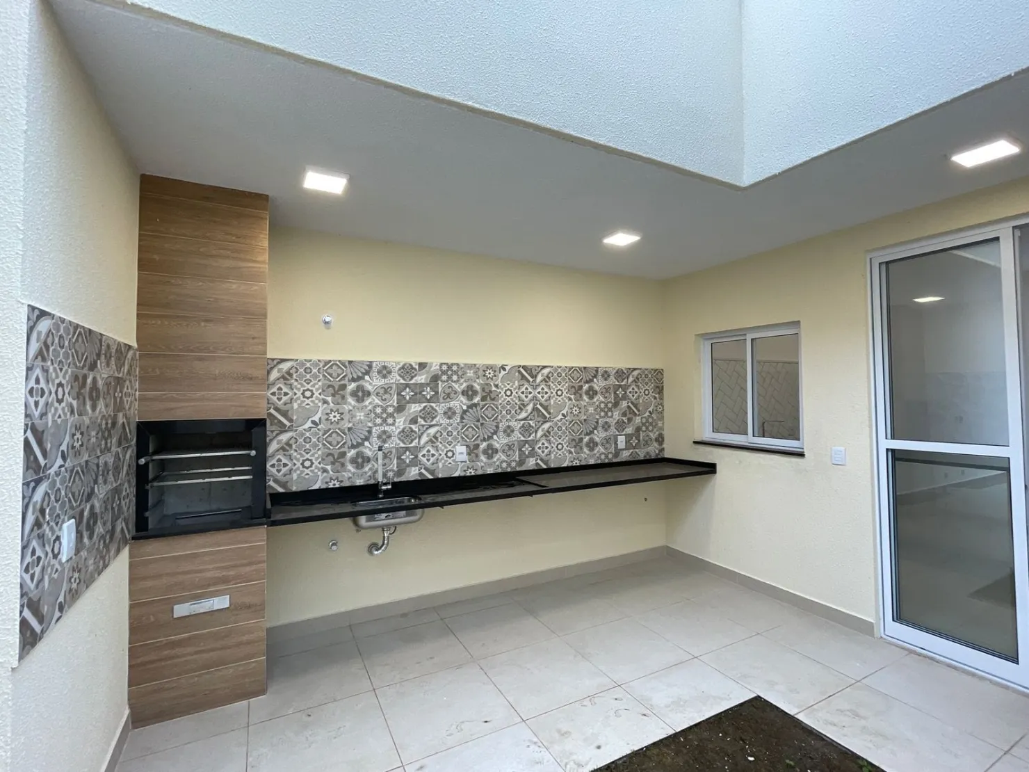 Imagem Casa à venda 2 Quartos, 1 Suite, 90M², Vila Prado, Pindamonhangaba - SP | Condomínio Vila Romana