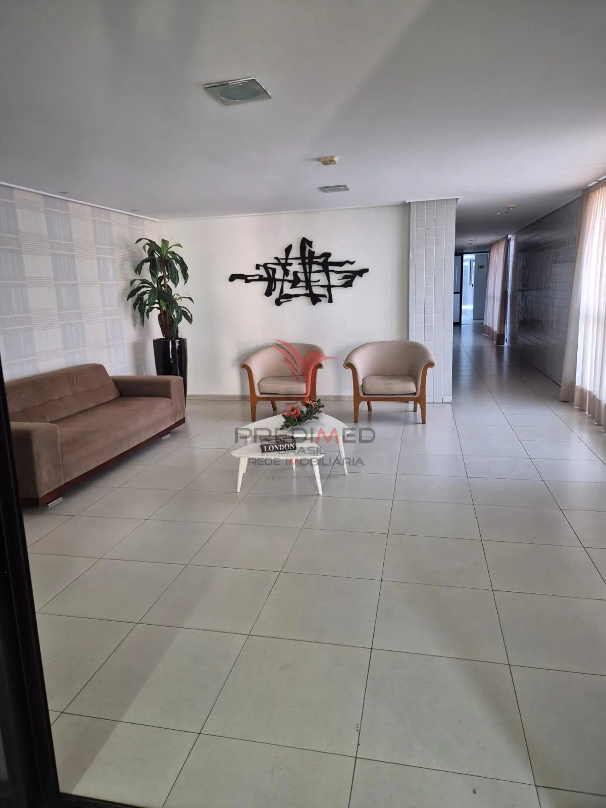 Imagem Vende-se apartamento em ótima localização, próximo a tudo que você precisa pra viver bem