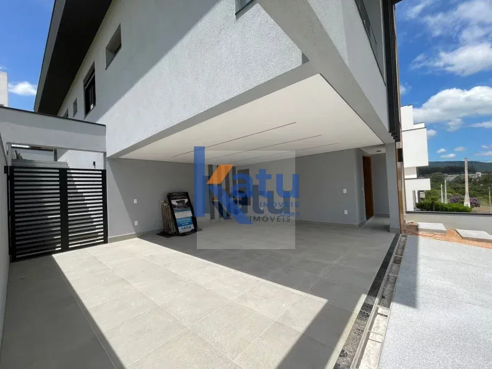 Imagem CASA À VENDA NO BAIRRO ELOY CHAVES - CONDOMÍNIO RESERVA ERMIDA - JUNDIAÍ/SP

Imóvel com 196 m² ...
