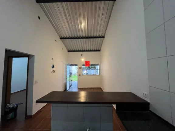 Imagem Imóvel térreo Pereque Açu com amplo espaço externo