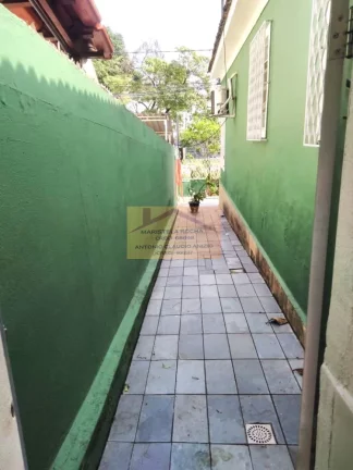 Imagem CASA ESPAÇOSA, EM ÓTIMA LOCALIZAÇÃO!