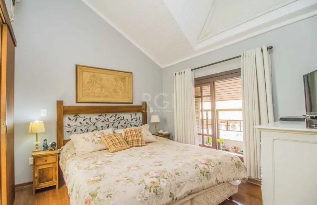 Imagem Casa para Comprar com 199 m² por R$ 1.180.000,00 - Boa Vista - Porto Alegre/RS