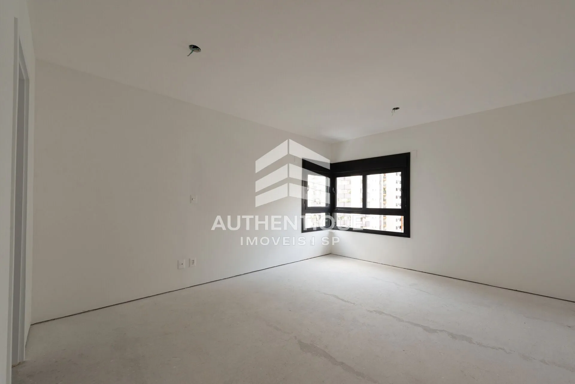 Imagem 1300 Jurupis Moema - Apartamento à venda em São Paulo/SP