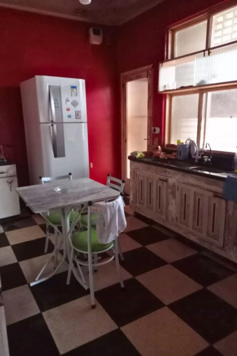 Imagem Casa com 5 dormitórios e 3 vagas no bairro Assunção