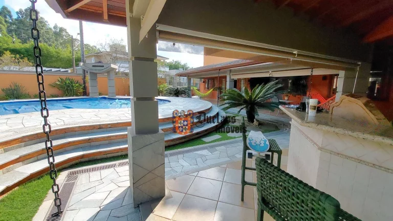 Imagem Sobrado com 4 dormitórios à venda, 467 m² por R$ 2.300.000,00 - Condomínio Shambala I - Atibaia/SP