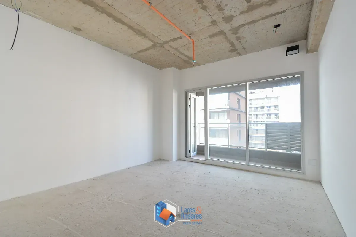Imagem Conjunto comercial para venda em Cerqueira César, 36m²