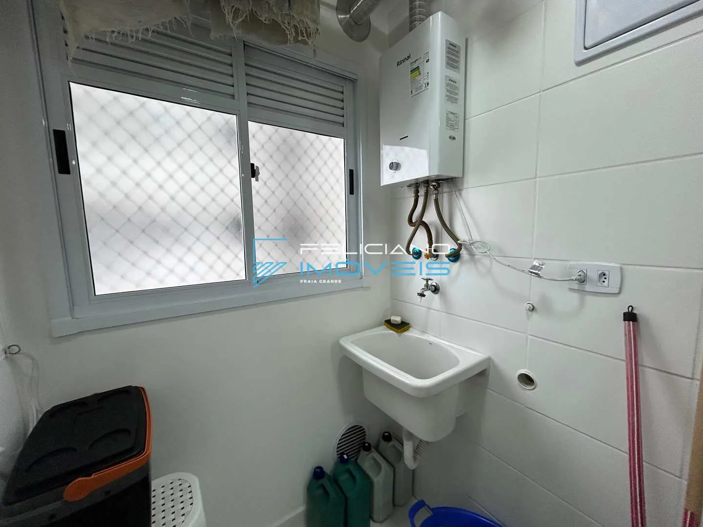 Imagem Apartamento com 2 quartos, Aviação, Praia Grande - R$ 380 mil, Cod: 6149