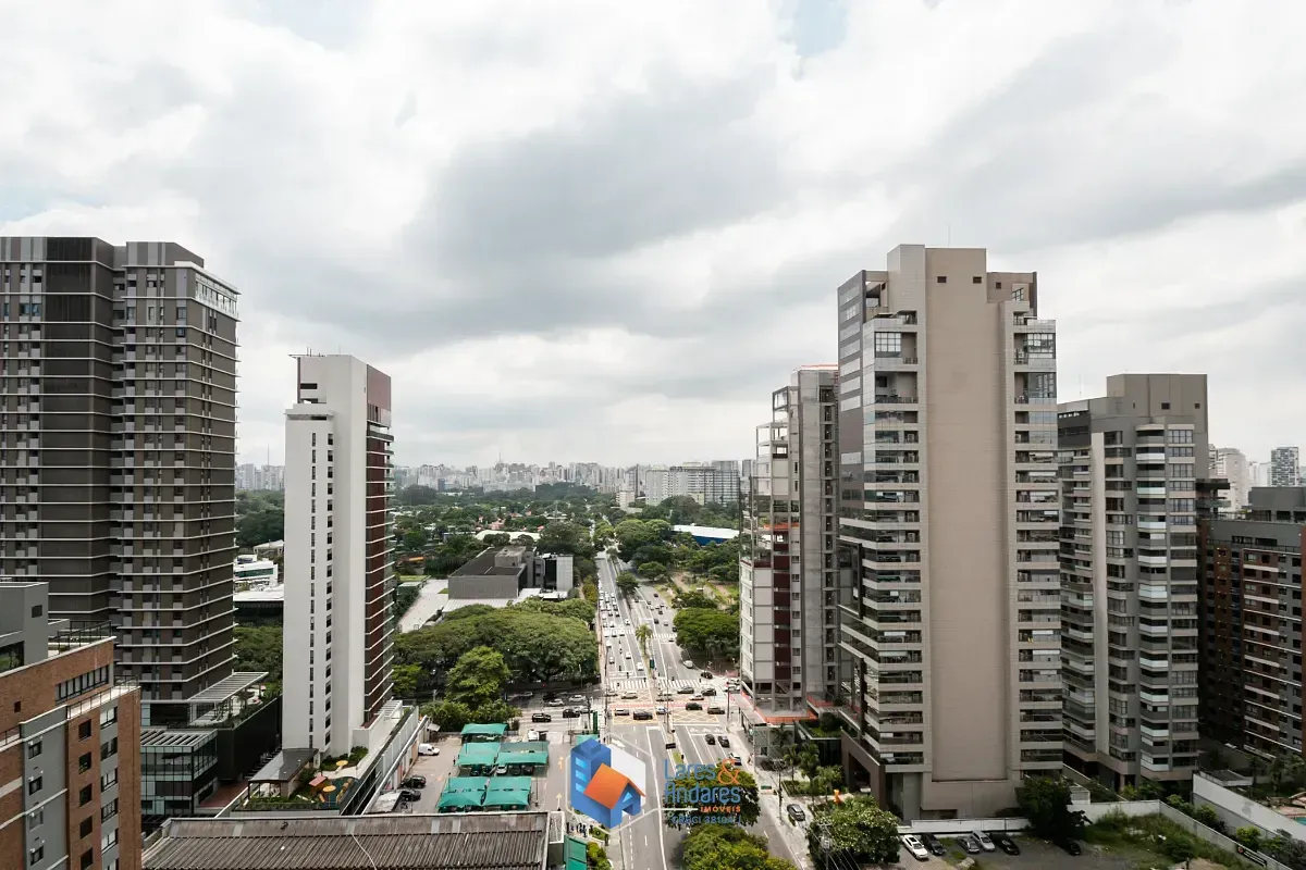 Imagem Apartamento para venda em Moema com 3 quartos, sendo 3 suítes, 221m²