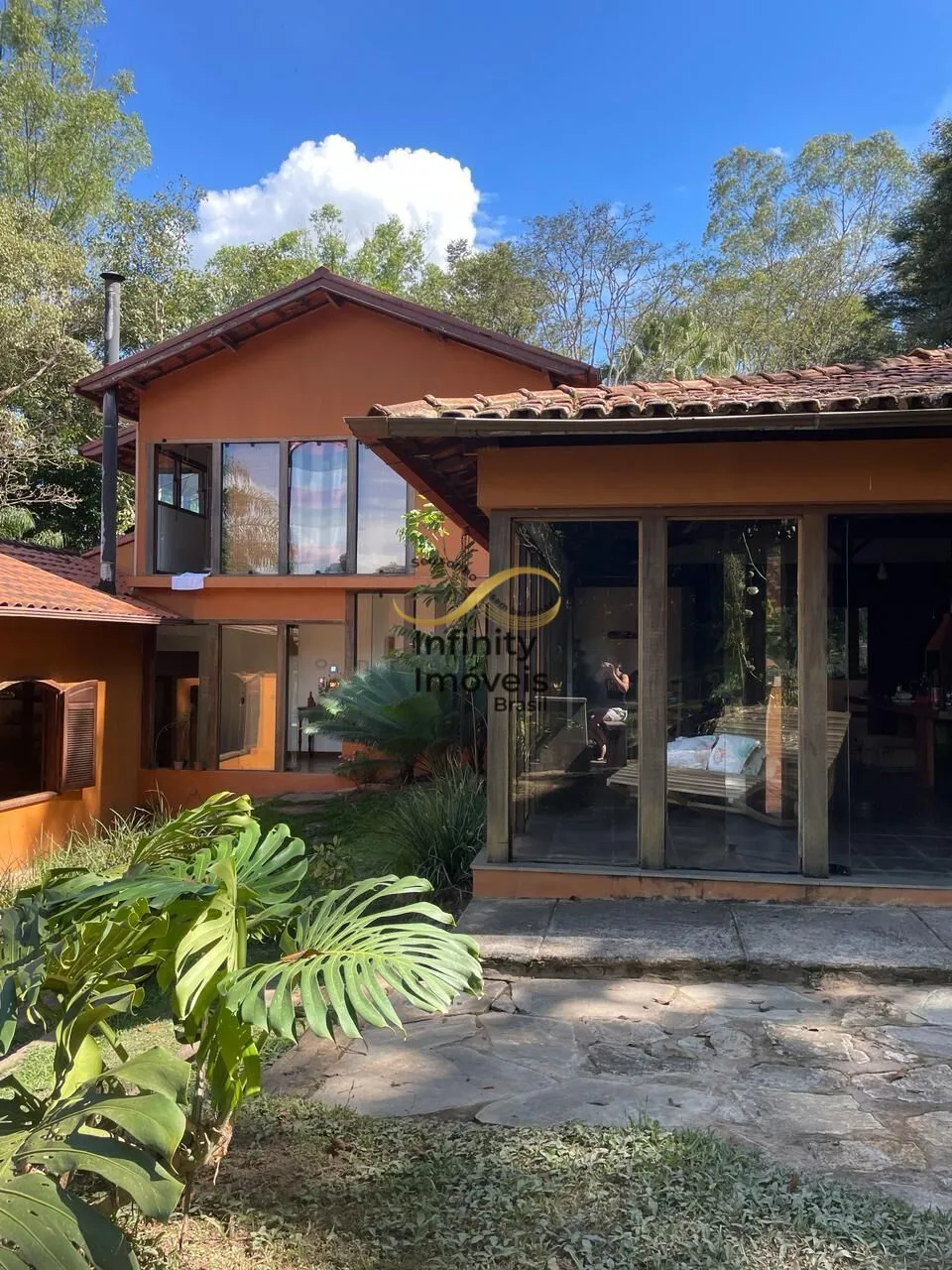 Imagem LINDA CASA DE CAMPO A VENDA NA REGIÃO DE BRUMADINHO - MG