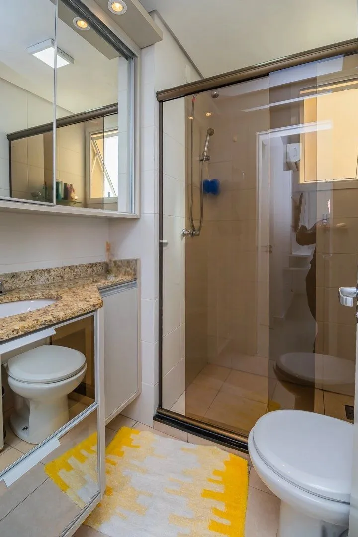 Imagem Apartamento 2 Dormitórios com Suíte e 2 Vagas no Jardim Botânico - Porto Alegre