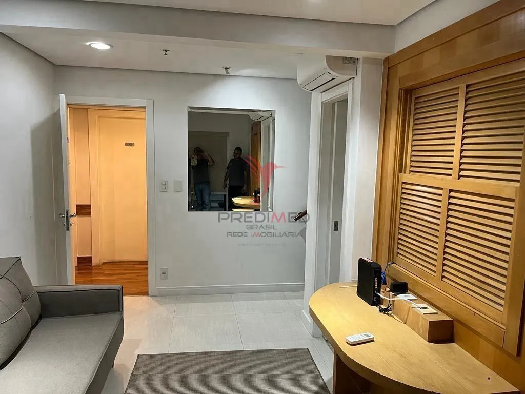 Imagem Alugo apartamento Duplex, mobiliado em Moema. São Paulo