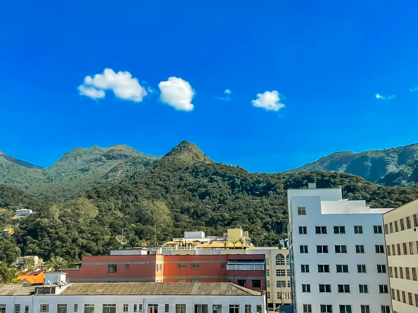 Imagem Apartamento para Venda em Teresópolis / RJ no bairro Alto