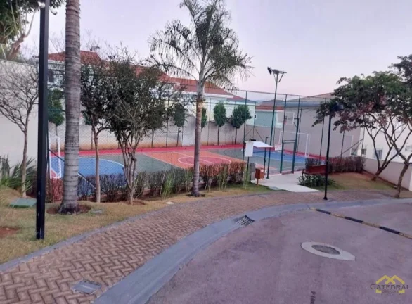 Imagem Sobrado à venda na Colônia com 3 quartos, sendo uma suíte e 2 vagas de garagem