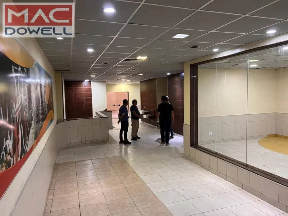 Imagem Lojão de rua com 500 m² - Av. Cõnego de Vasconcelos - Bangu/RJ
