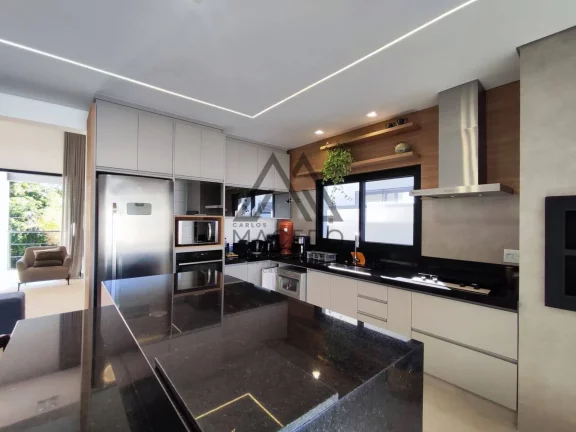 Imagem Imóvel de Alto Padrão, mobiliado com 3 Suítes no Ninho Verde I