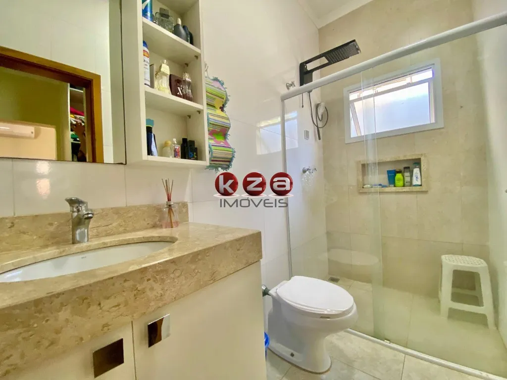 Imagem Imperdível casa em condomínio à venda em Valinhos-SP, Condomínio Villa do Sol, 3 quartos, 3 suítes, 2 salas, 2 vagas, 186m².