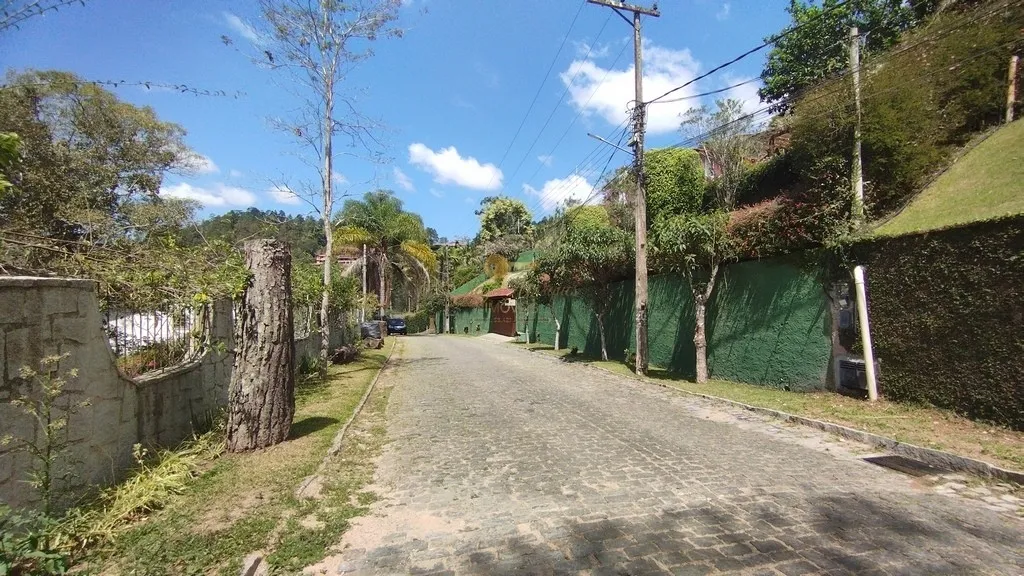 Imagem Terreno em Condomínio para Venda em Teresópolis / RJ no bairro Green Valley