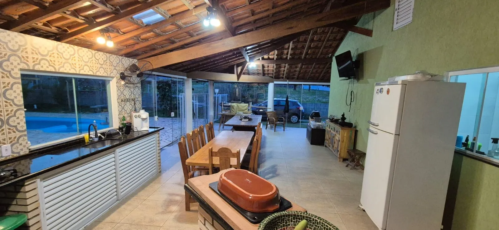 Imagem Casa Térrea com Piscina e Área Gourmet no Condomínio Village da Serra - 210m², 3 Dormitórios, 800m² de Terreno