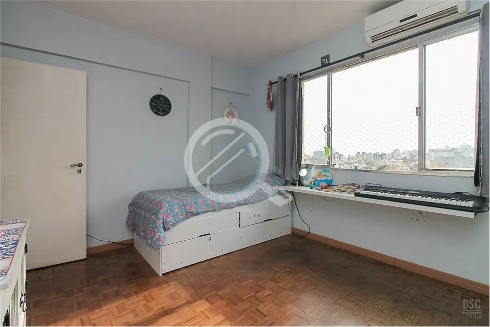 Imagem Já pensou morar em um amplo apartamento com uma linda vista ? Imóvel de 121m² de área, andar alt...