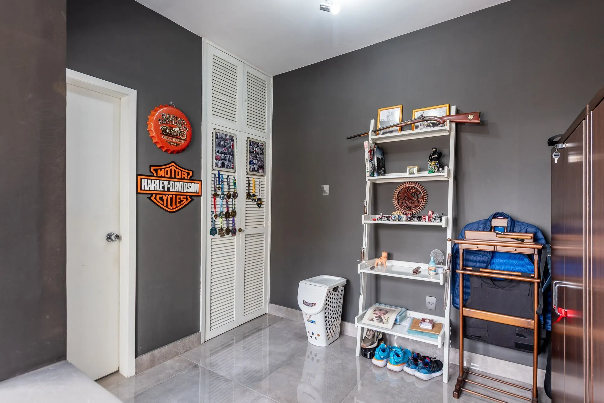 Imagem Apartamento com 295m² e 3 dormitórios, 1 suíte, 2 vagas individuais, no bairro Independência