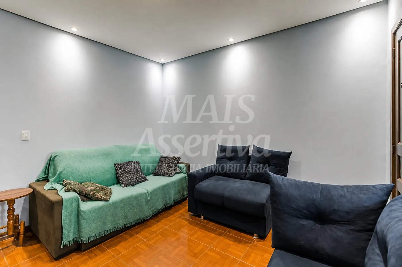 Imagem Casa semi mobiliada para venda, no bairro Canudos em Novo Hamburgo/RS. 

Terreno de 12x40 metros (4...