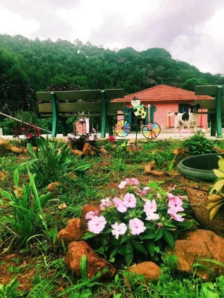 Imagem Chácara com 3 dormitórios à venda, 2000 m² por R$ 650.000 - Zona Rural - Nazaré Paulista/SP