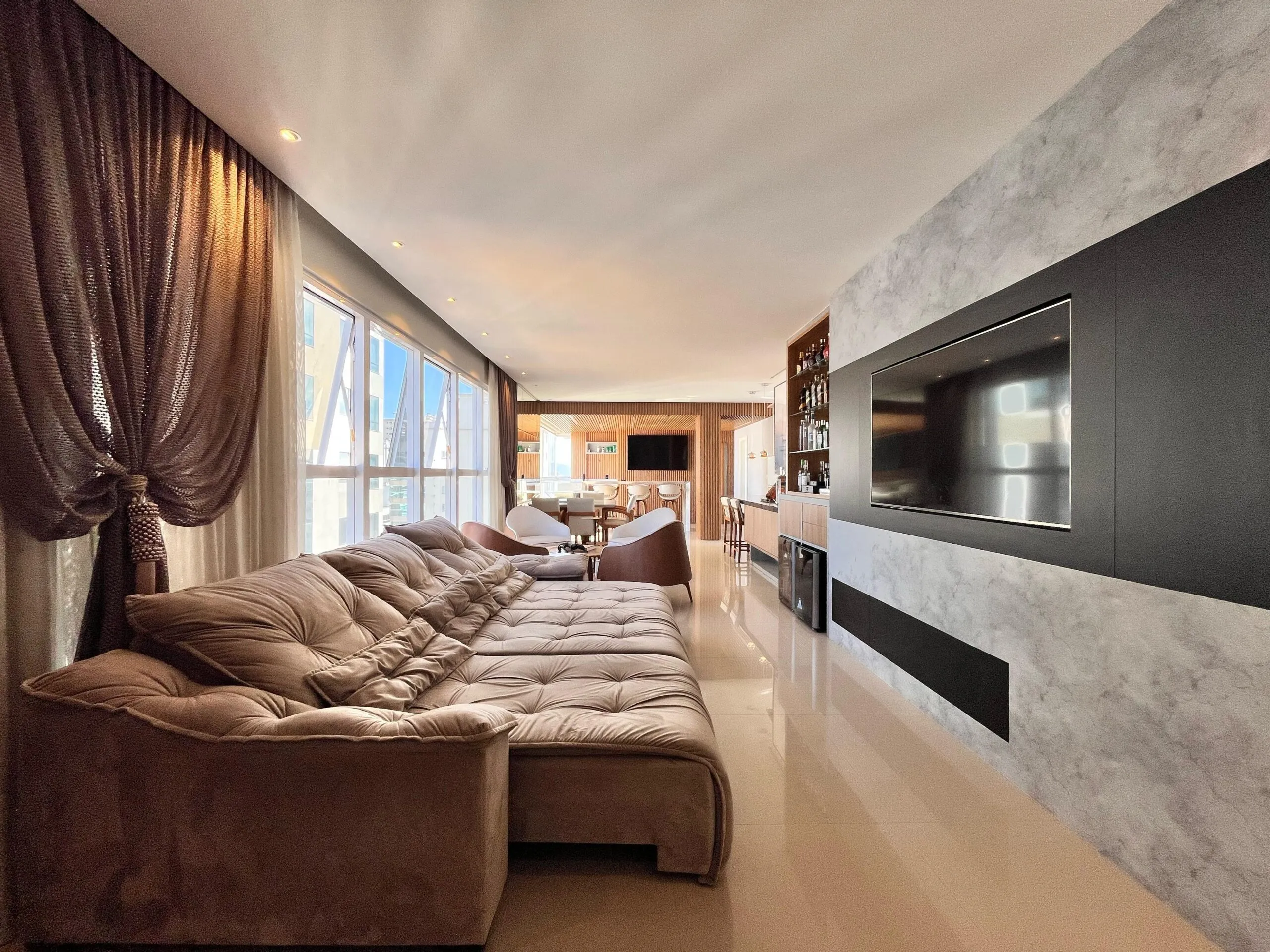 Imagem Apartamento com vista para o mar à venda com 148m2 por R$ 3.000.000,00