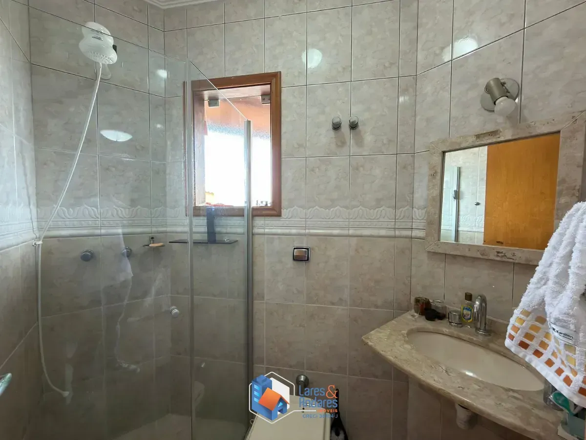 Imagem Sobrado para venda em Jardim Paraíso com 4 quartos, sendo 2 suítes, 230m²