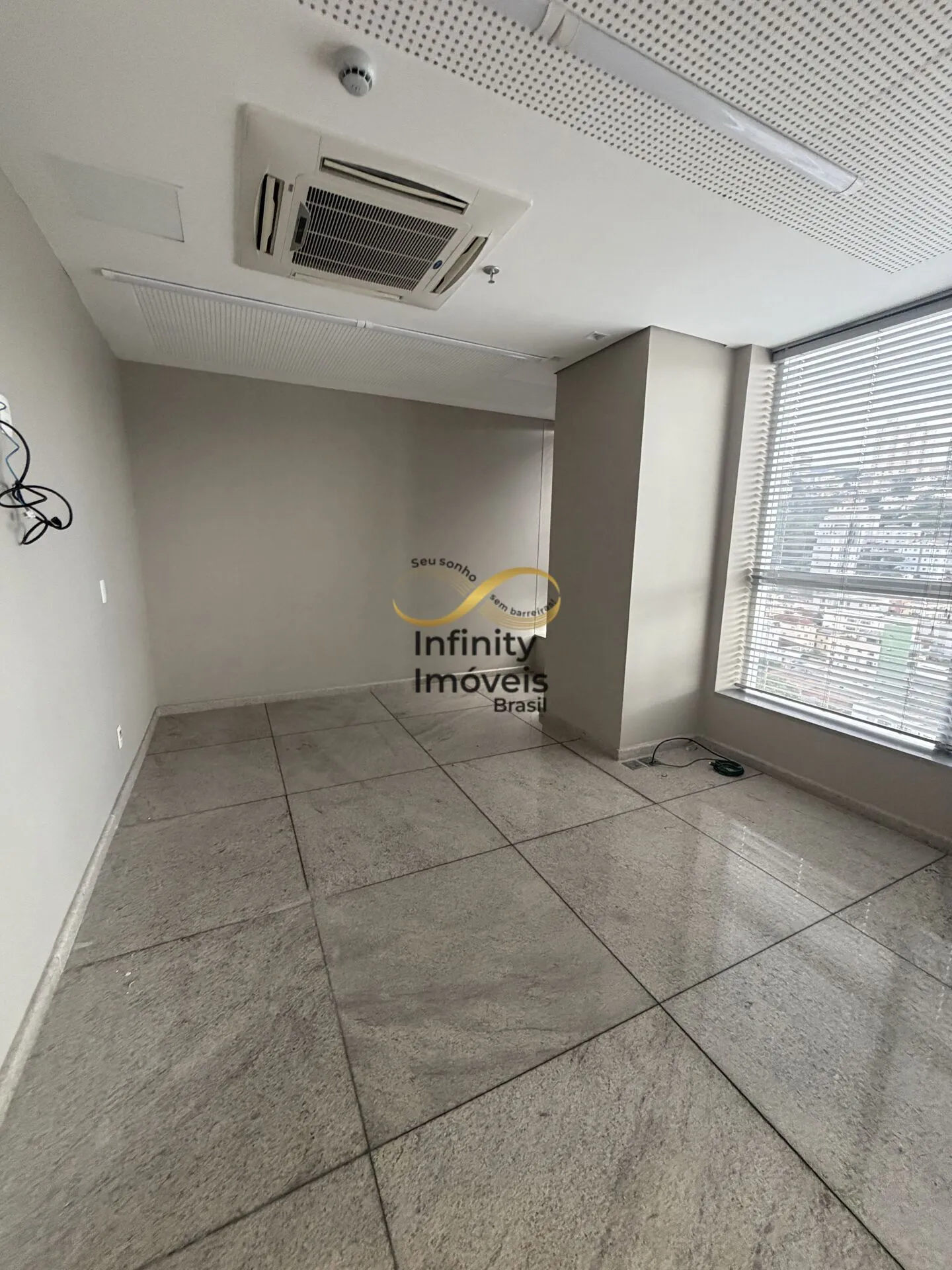 Imagem Sala comercial à venda no bairro Santa Efigênia - Belo Horizonte/MG