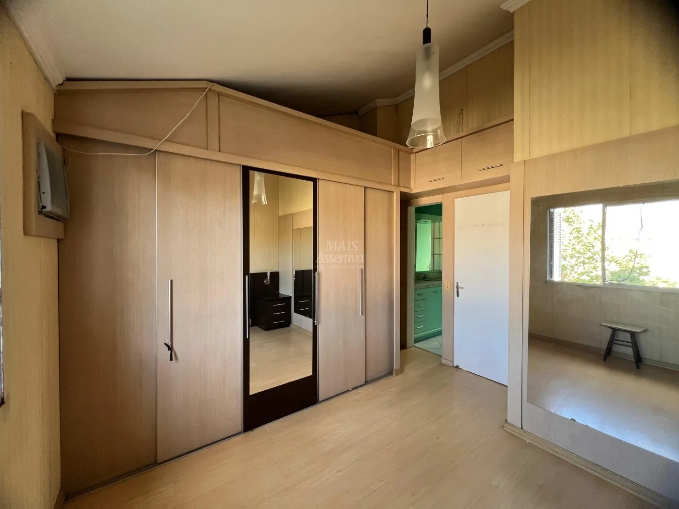 Imagem Sobrado mobiliado para locação - Residencial Jardim Lirius, Porto Alegre
