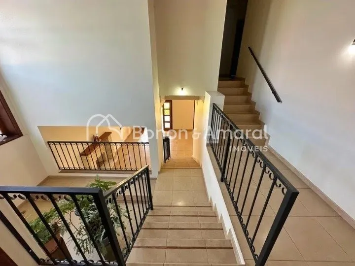 Imagem Casa de Condomínio com 274 m² e 4 Quartos, em Sousas - Campinas/SP