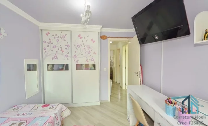 Imagem Sobrado lindo, Semi mobiliado, 03 quartos c/suíte, área gourmet, no Xaxim em Curitiba - PR