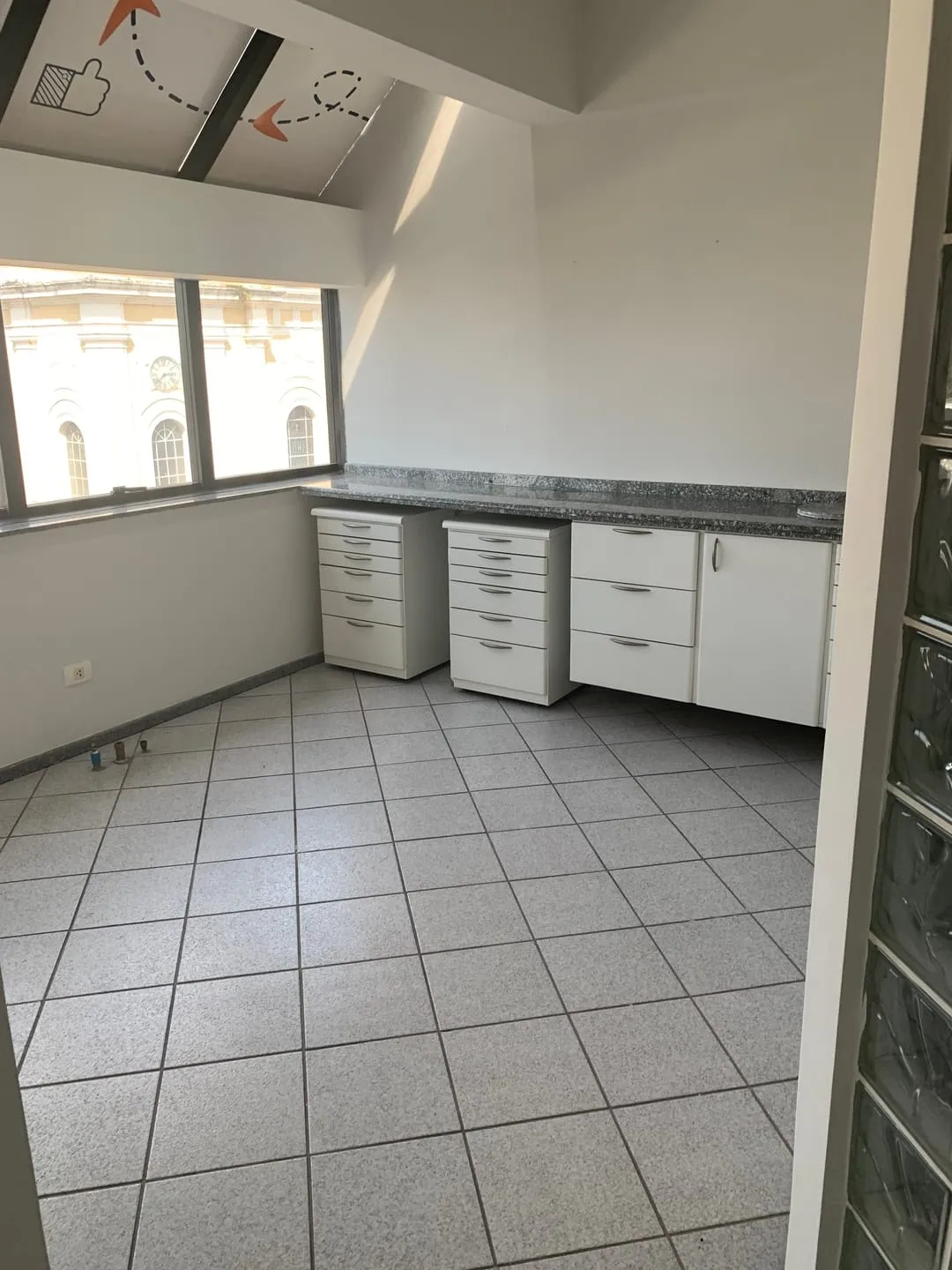 Imagem Comercial à venda 40M², Centro, Pindamonhangaba - SP | Condomínio Edifício Antônio cozzi