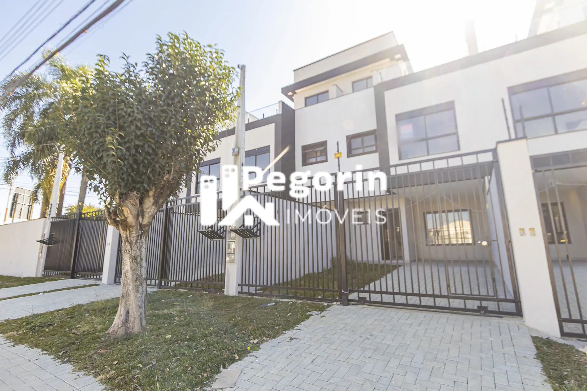 Imagem Casa sobrado no bairro Cajuru, em Curitiba-PR