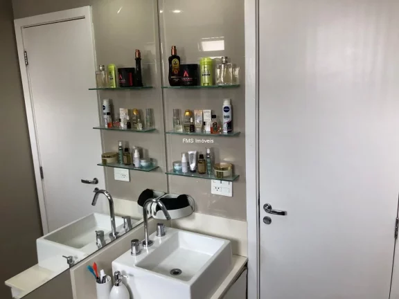 Imagem Apartamento à venda na Vila Andrade, São Paulo-SP, 3 quartos, 1 suíte, 3 salas, 3 banheiros, 2 vagas, 107m².
