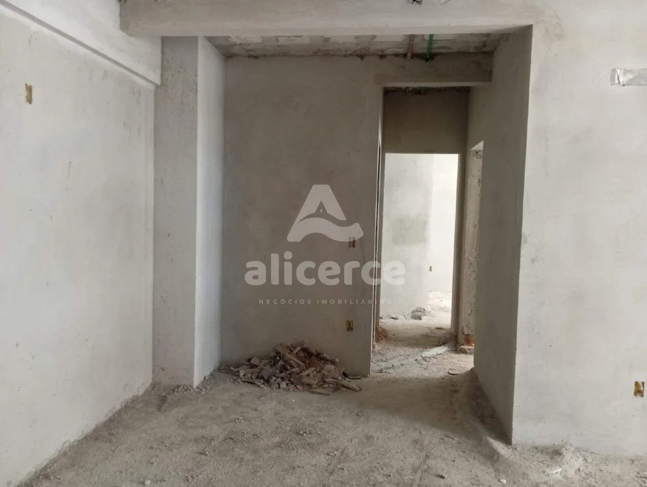 Imagem Apartamento de 86m² com 2 suítes + lavabo - no bairro Campinas, São José/SC