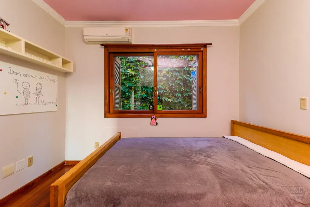 Imagem Casa de Condomínio em Chácara das Pedras