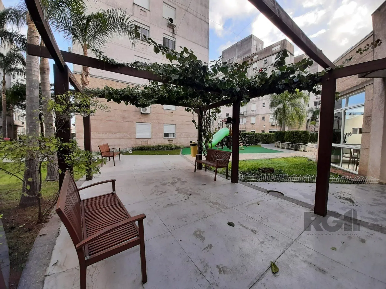 Imagem Apartamento de 3 dormitórios, 1 suíte e 1 vaga escriturada no bairro Ipanema.