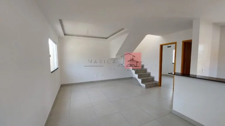 Imagem Casa Triplex à venda no Barroco, Itaipuaçu.
