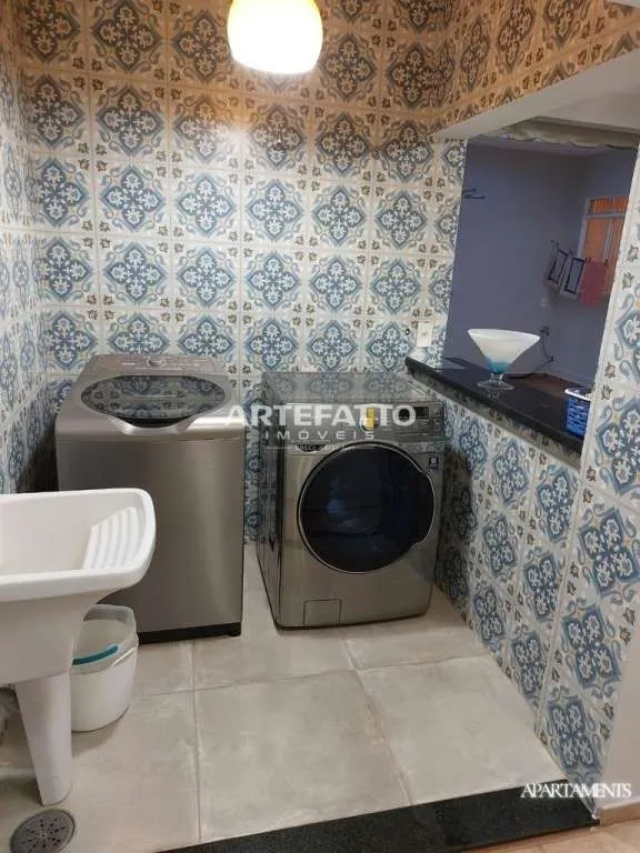 Imagem Casa com 3 quartos, 201m2, no bairro Prolongamento Jardim Ângela Rosa