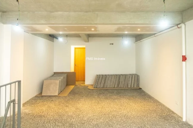 Imagem Loja com 95m² para locação em Pinheiros.
