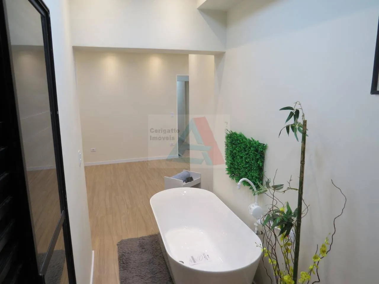 Imagem Sobrado Novo Alto Padrão 136m² | 3 Suítes | Hidromassagem | Closet | SCS