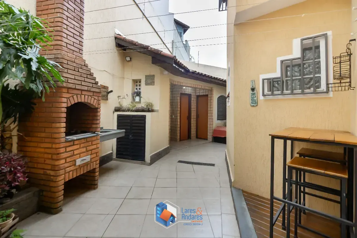 Imagem Sobrado para venda em Jardim Virginia Bianca com 3 quartos, sendo 1 suíte, 223m²
