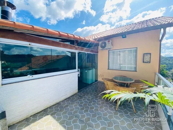 Foto do imóvel Casa à venda, 72 m² por R$ 350.000,00 - Cascata do Imbuí - Teresópolis/RJ