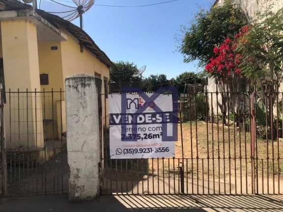 Imagem Terreno amplo com 2375 m² na Geraldino Campista, por R$ 2.800.000 - Santo Antônio - Itajubá/MG