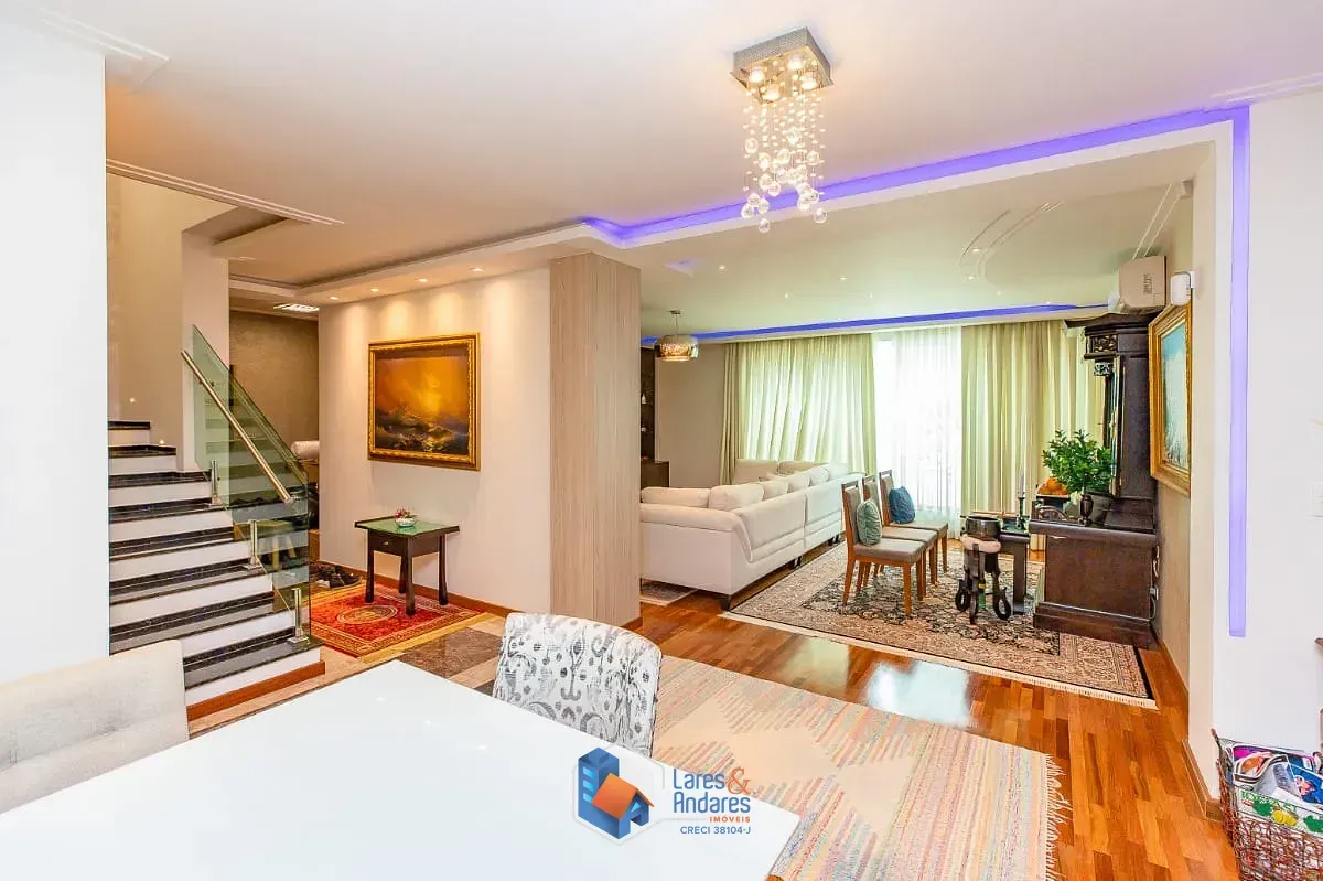 Foto do imóvel Casa para venda em Planalto Paulista com 3 quartos, sendo 1 suíte, 320m² em Rua dos Guaxins