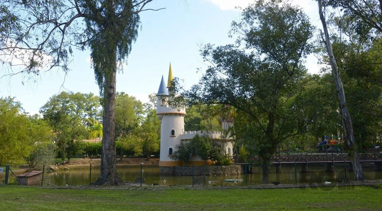 Imagem Casa de Condomínio em Elsa