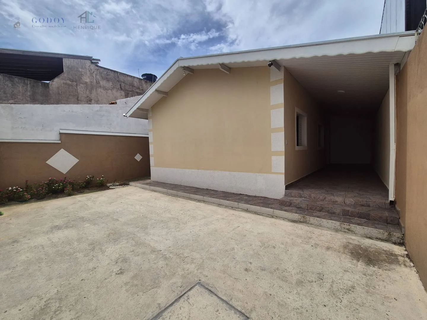 Imagem Casa com área gourmet e vista para a Serra da Mantiqueira - Bairro Mombaça,